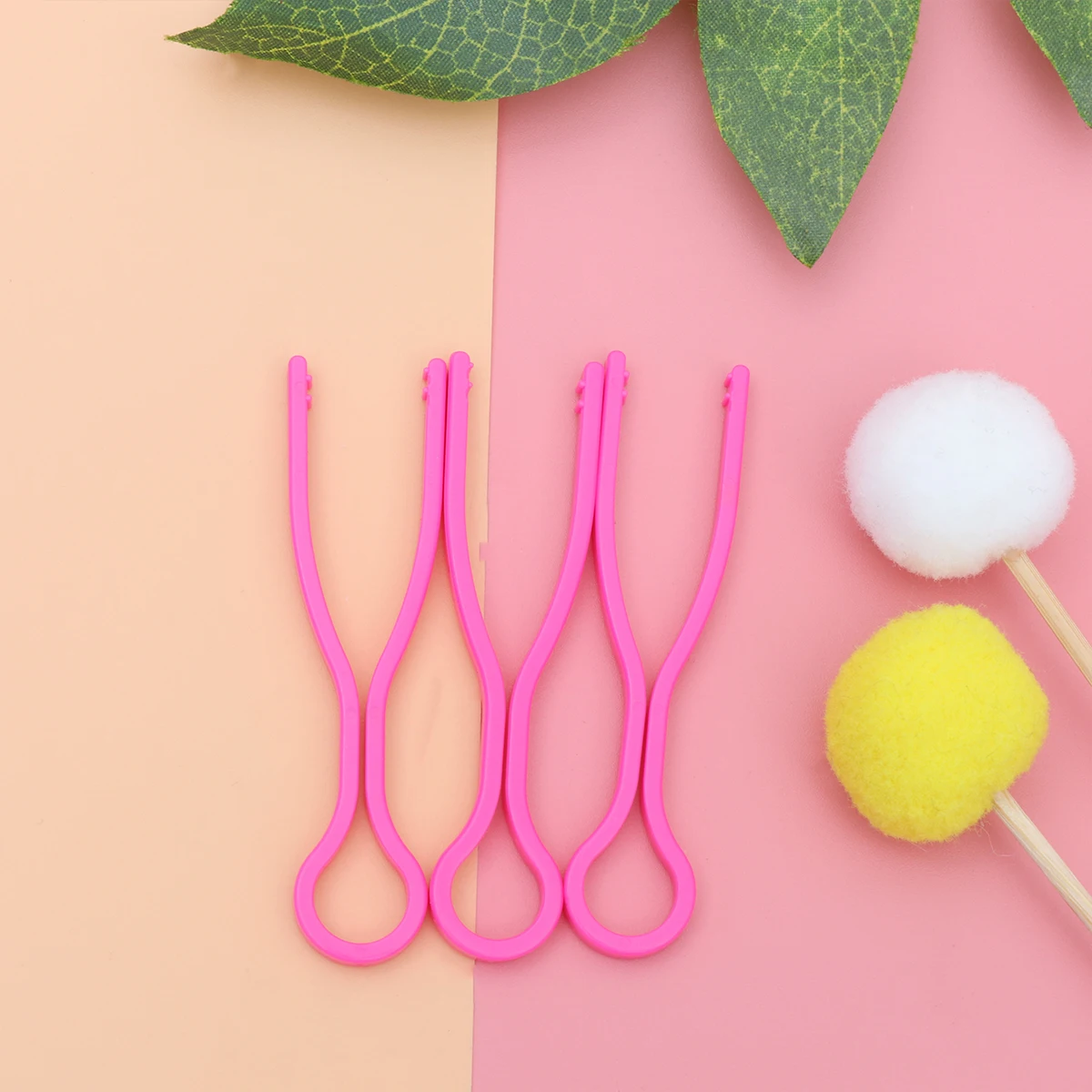 

30Pcs Bobbin Clip Sewing Machine Thread Roller Plastic Fixed Wrapped Clamp Bobbin Holder Reusable Tool for Sewing Accessories