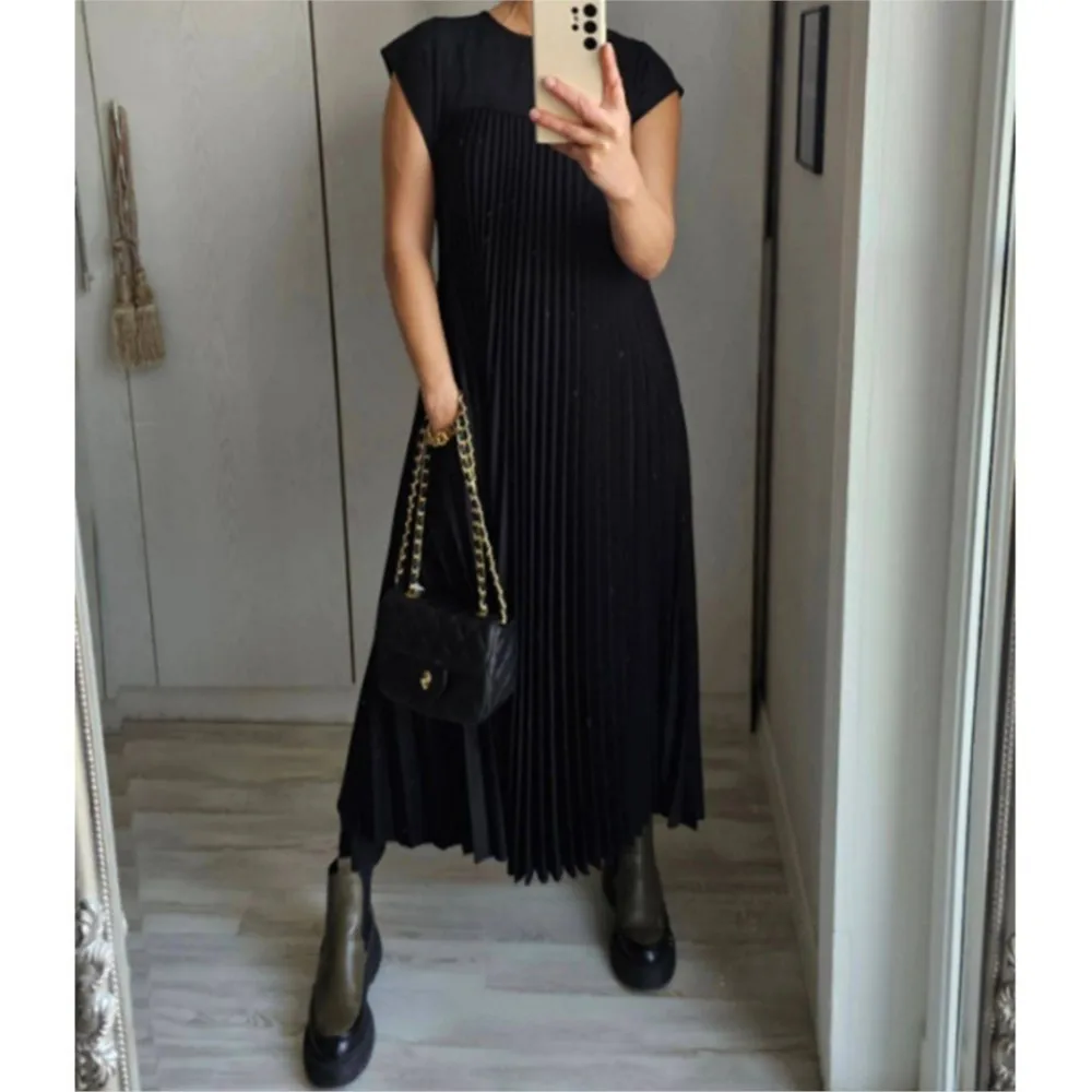 

Pleated Solid Color Dress Spring Summer Dress Women's Elegant Fashionable Round Neck Sleeveless Long Dress Vestidos Para Mujer