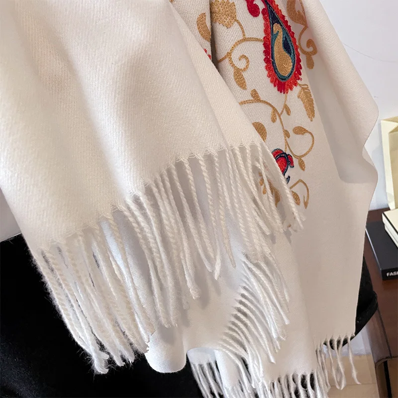 Luxury Winter Embroidery Cashmere Scarves High Quality Women Thicken Wrap Shawl Ladies Warm Wool Pashmina Paisley Besign Scarf