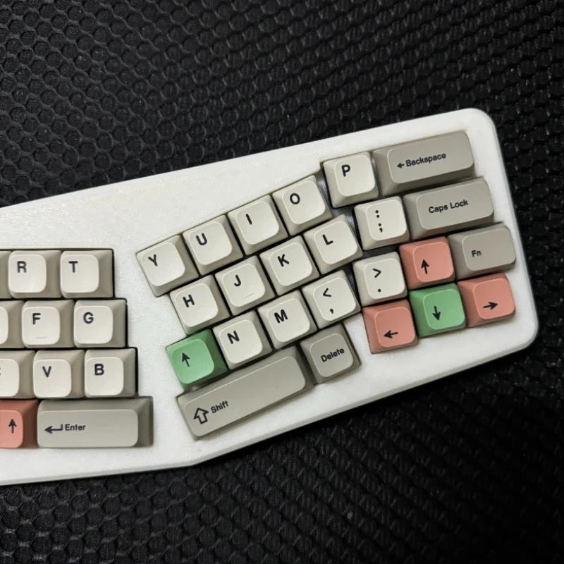 Cyber_Alice 40% คีย์บอร์ดเค้าโครงขนาดกะทัดรัดพิเศษ 46Key RGB Hot Plug Backlight Single Mode Type-c คีย์บอร์ด QMK/Vial Macro Keyboard