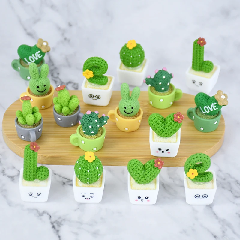 

4PCS Cactus Flower Figurines Resin Lovely Mini Cactus Flower Pot DIY Office Home Living Room Desktop Ornament Crafts Sculpture