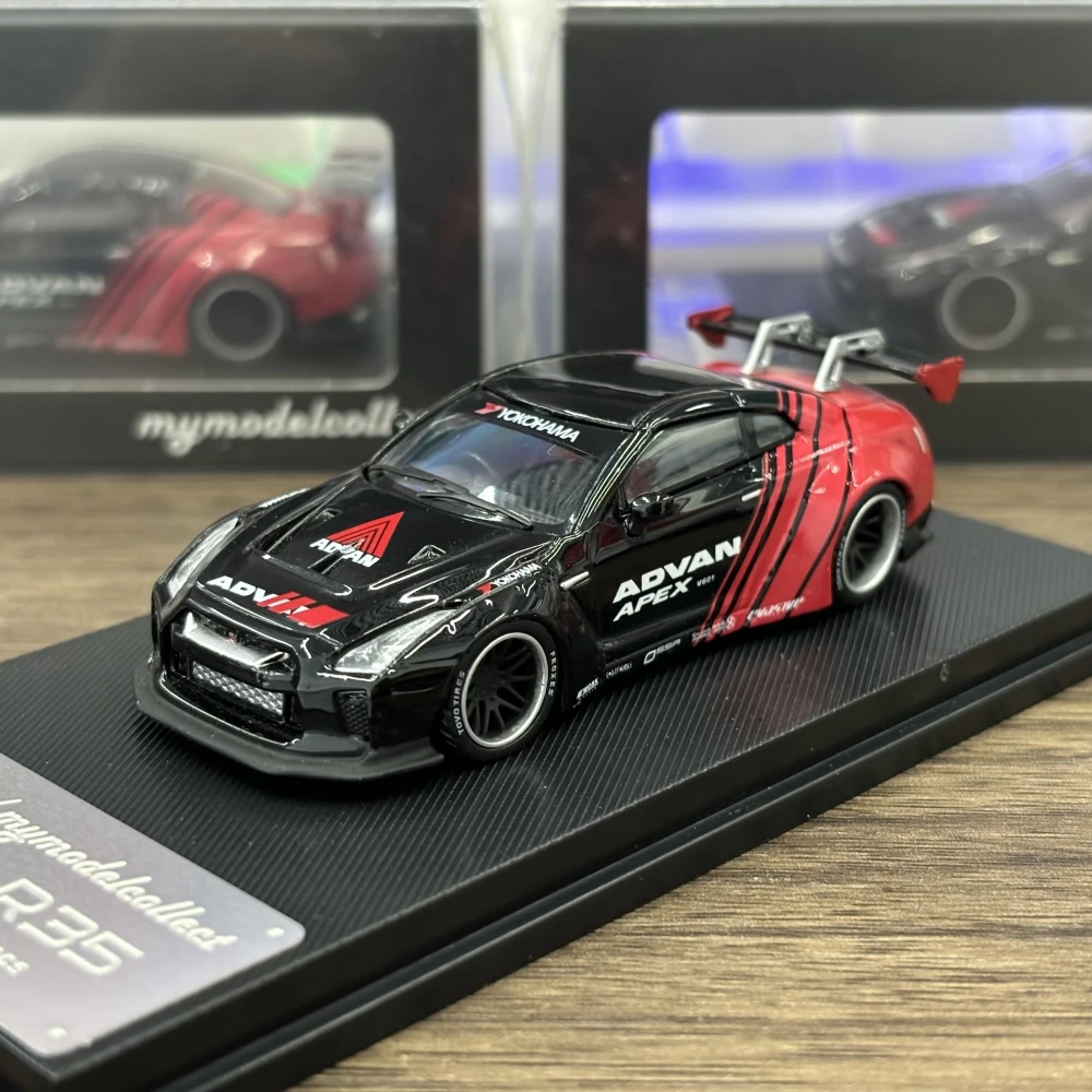 

MC 1:64 Liberty Walk GTR R35 ADVAN Diecast Model Car
