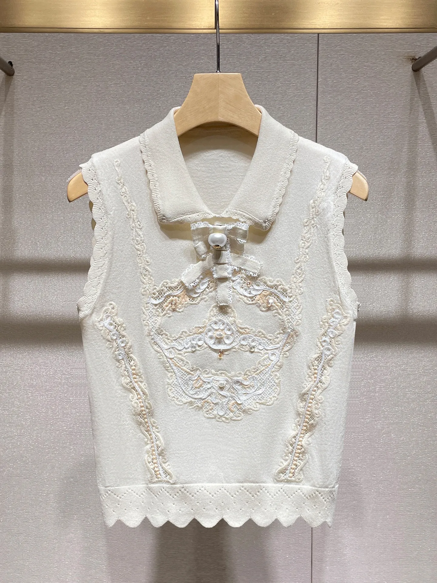 French Delicate Sleeveless Top 26Polo Neck Heavy Industry Lace Embroidered Bow Tie Knitted Sweater Vest