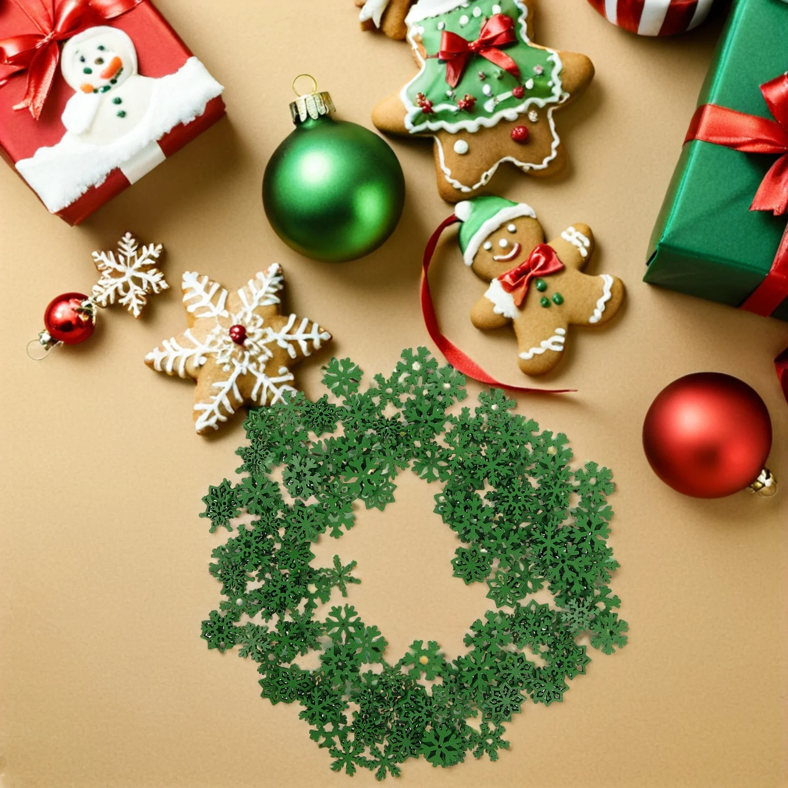

150 Pcs Christmas Wood Decoration Holiday Wooden Snowflakes Hanging Farmhouse Decorations Cutouts Embellishments