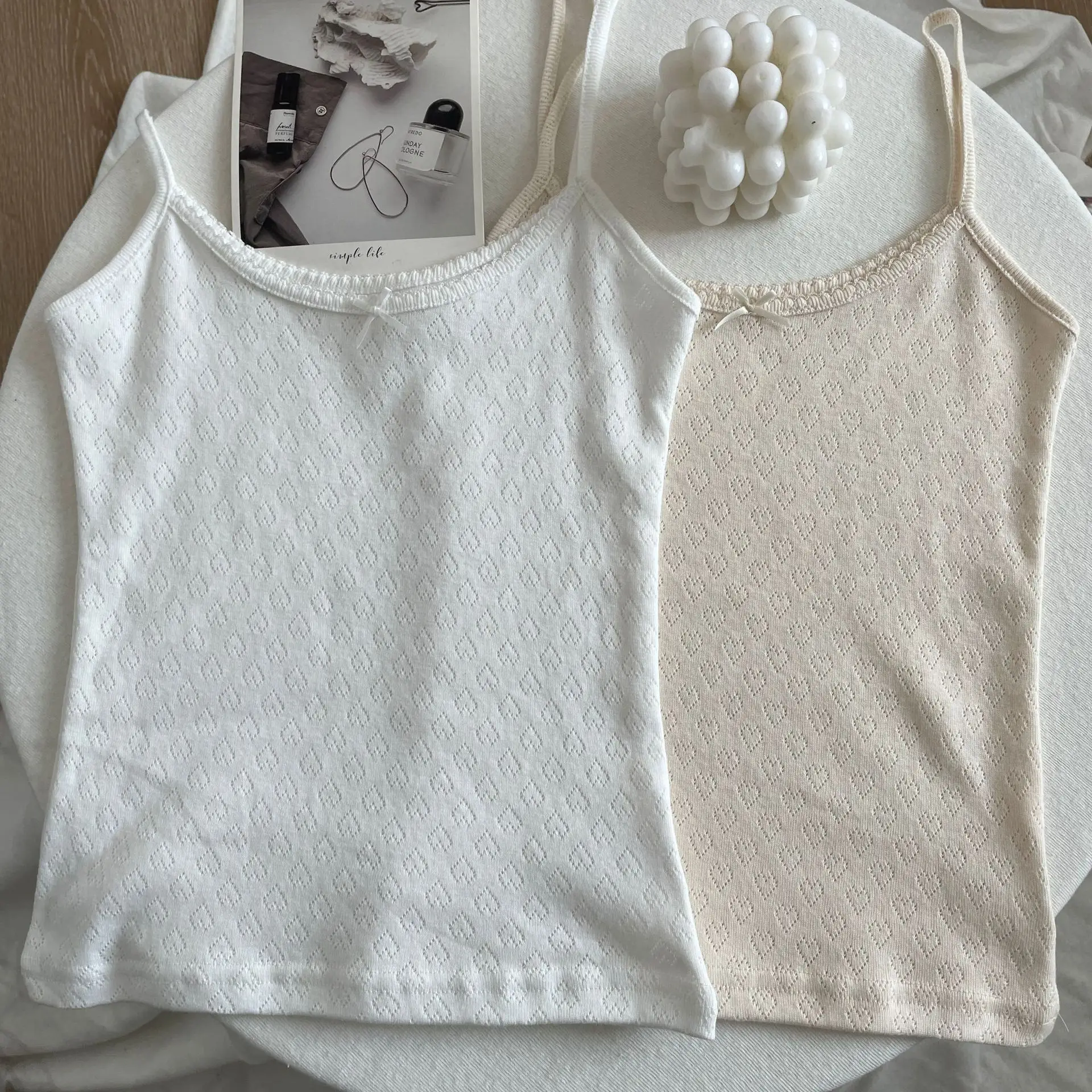 2024 Хлопковые укороченные топы с цветочными люверсами и бантом, летняя тонкая майка без рукавов с кружевной отделкой, женская одежда в консервативном стиле, милая майка Y2k