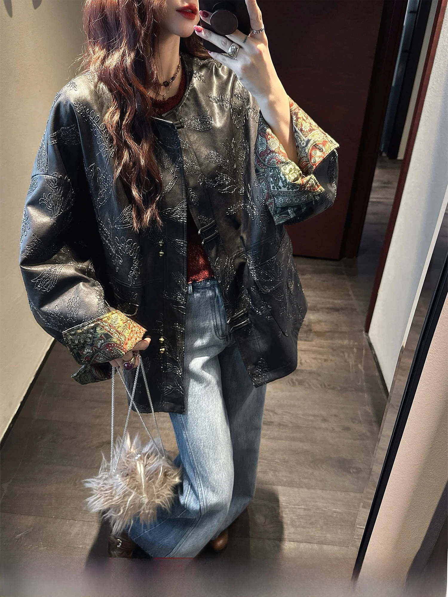 

Новая женская кожаная куртка Sanji Bla Flower в китайском стиле с цветочным принтом, ретро, в национальном стиле, модная и элегантная верхняя одежда