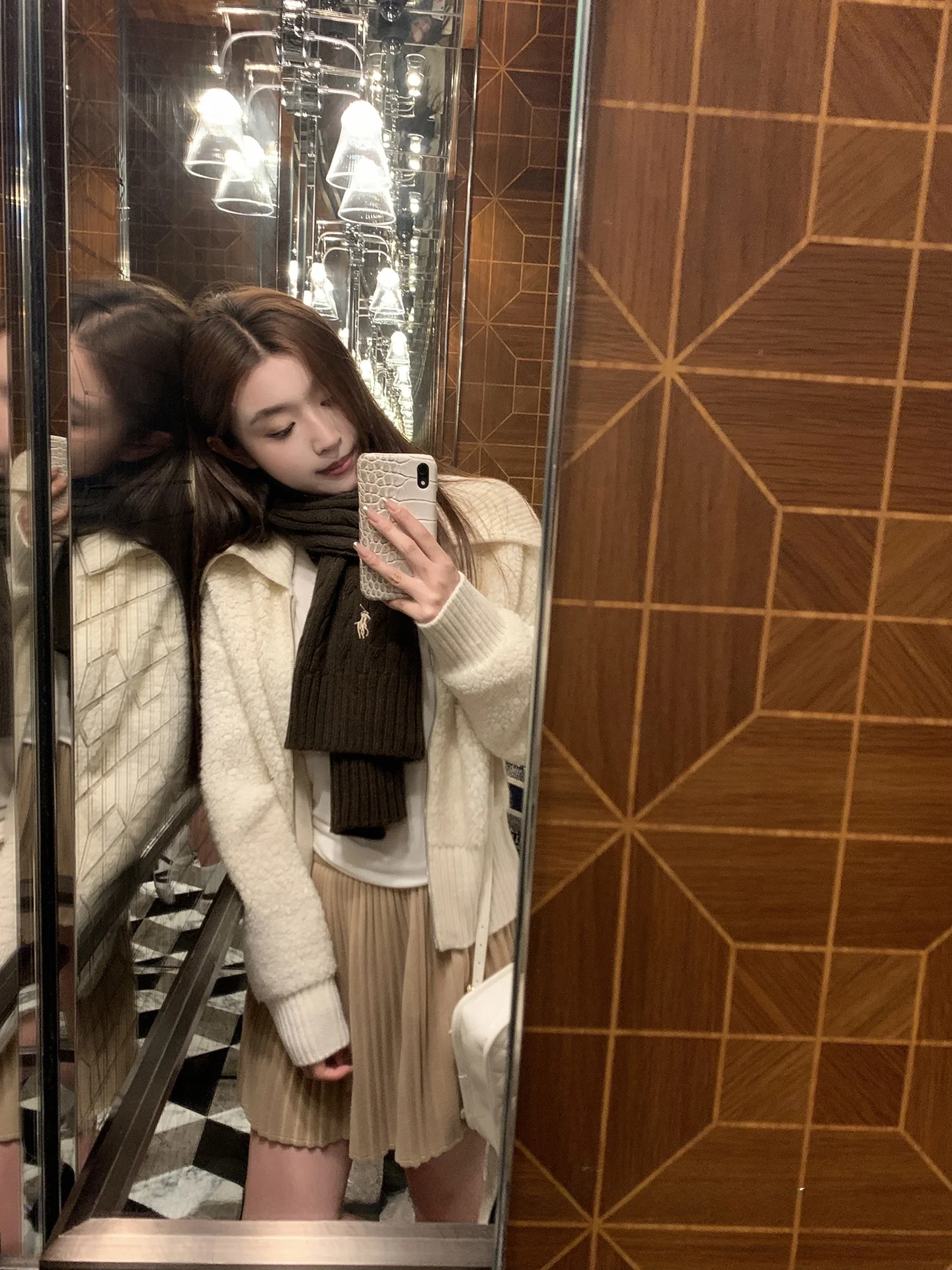 

Thiened Soft Lamb Knitted Cardigan Sweater Casual Outerwear Autumn Winter Warm Soft Top Women's Stand Fit Woolen Coat