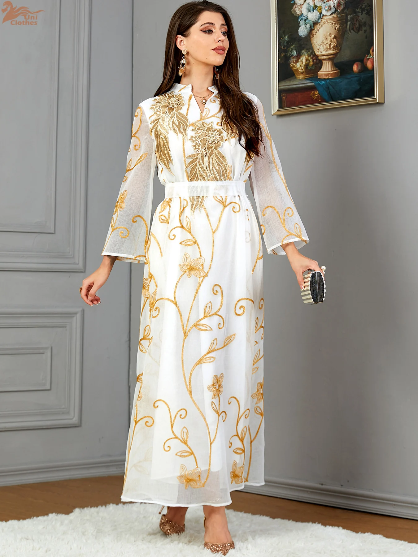 Uni Fashion Mulsim Gold Stamping Floral Embroidery Guipure V-Neck Long Sleeves Slim Fit Floral Dress With Belt Long Arab