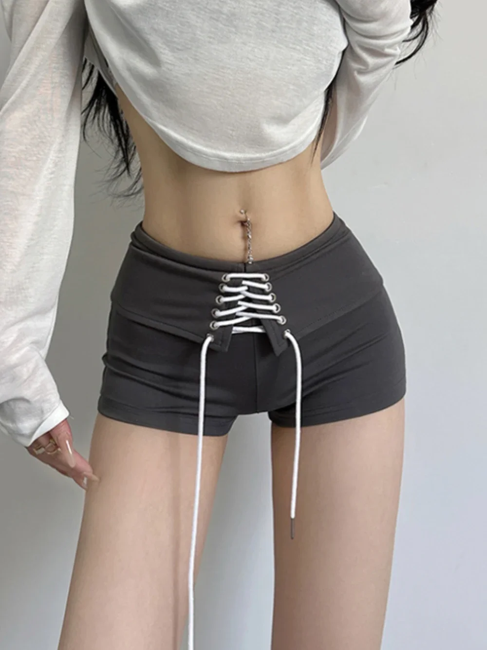 Pantaloni corti da donna Sexy a vita alta Bottino attillato Skinny Coquette Abbigliamento moda 2025 Trend Y2k Vintage da indossare pantaloncini per le donne