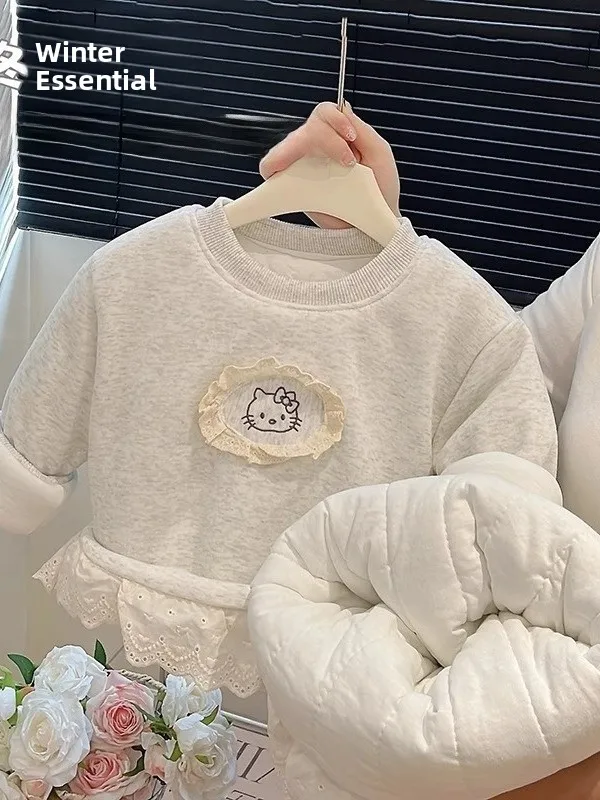 

Хлопковая куртка для девочек, зимнее новое милое свободное модное теплое пальто с кружевной отделкой из мультфильма, длинное пальто с принтом...