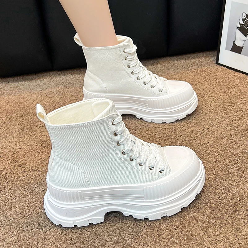 High Top Women Canvas Shoes New Style Fashion Concsies Casual Sneakers Women Height Increasing Casual Shoes Women Walking Shoes