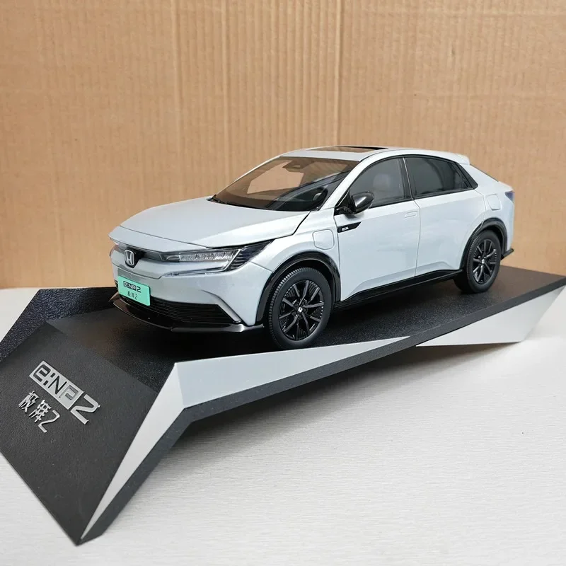 1:18 Scale E :NP2 2024 New Energy Alloy Car Model Collection Ornaments