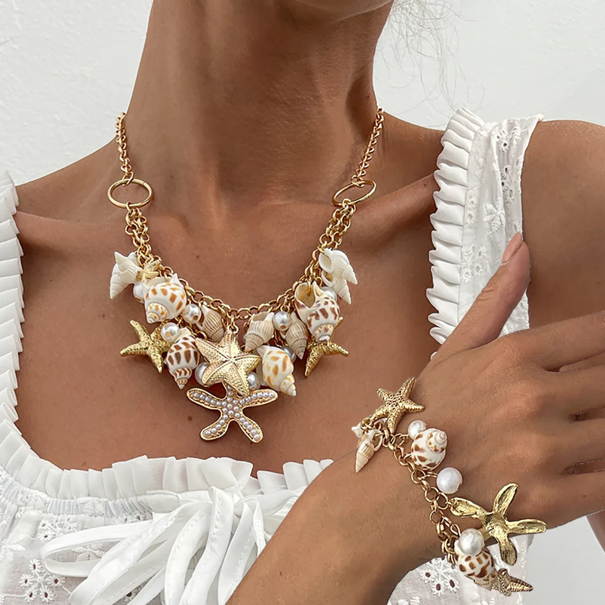 Summer Vacation Seashell Starfish Tassel Necklace for Women Beach Style Natural Conch Pendant Daily Elegant Necklace for Women