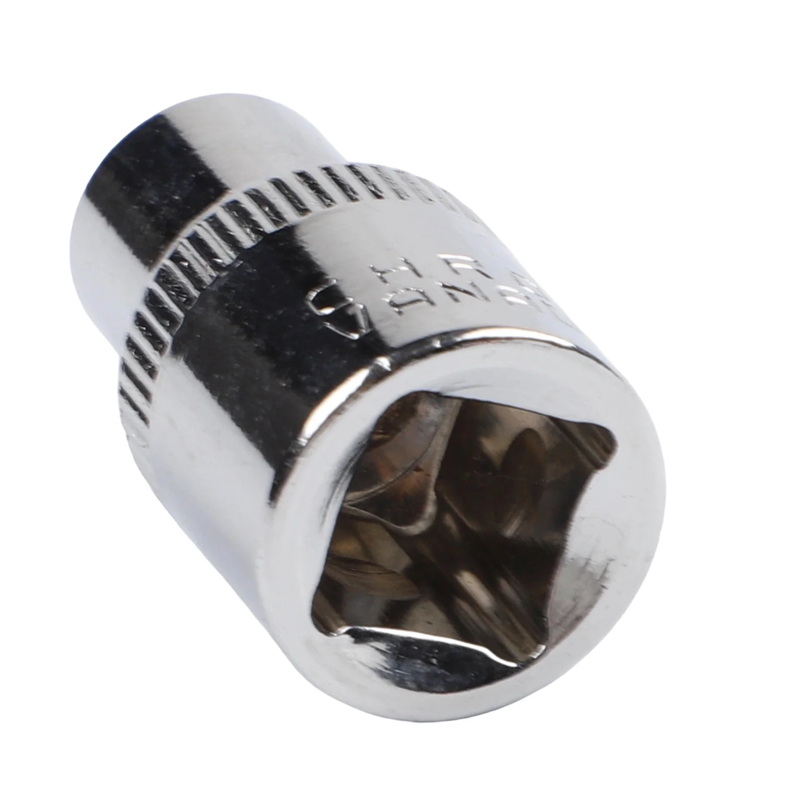 Essential A/C Compressor Clutch HUB Remover Tool Set for Mercedes For 5SEL12C and For 6SEL14C built for rigorous use