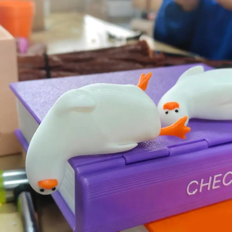 Animal Themed Cute Duck Bookend Decorative Non-Slip Book Holder for Study Room Bedroom Bookshelf Desktop Decor Gift