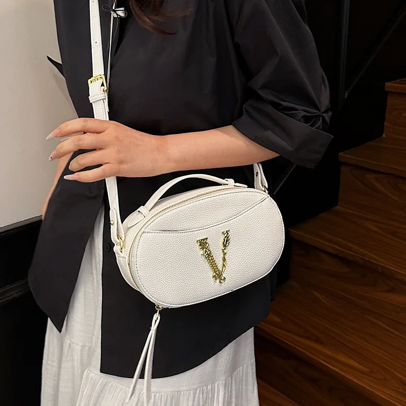 

‌"2025 New High-End Round Bag - Women's Trendy Shoulder Messenger | Simple Casual Texture | Small Versatile Oblique Span"‌