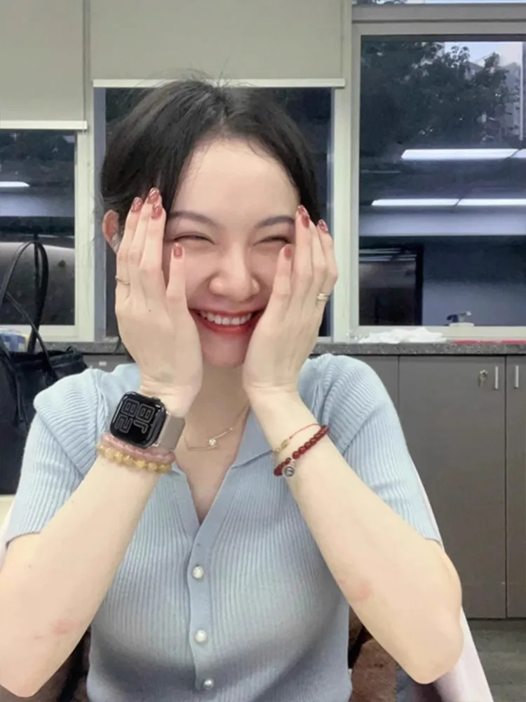 블루 폴로넥 아이스 실크 반팔 니트 탑 여성용 얇은 여름 스몰 사이즈 어깨 V넥 티셔츠 한국 스타일 슬림핏