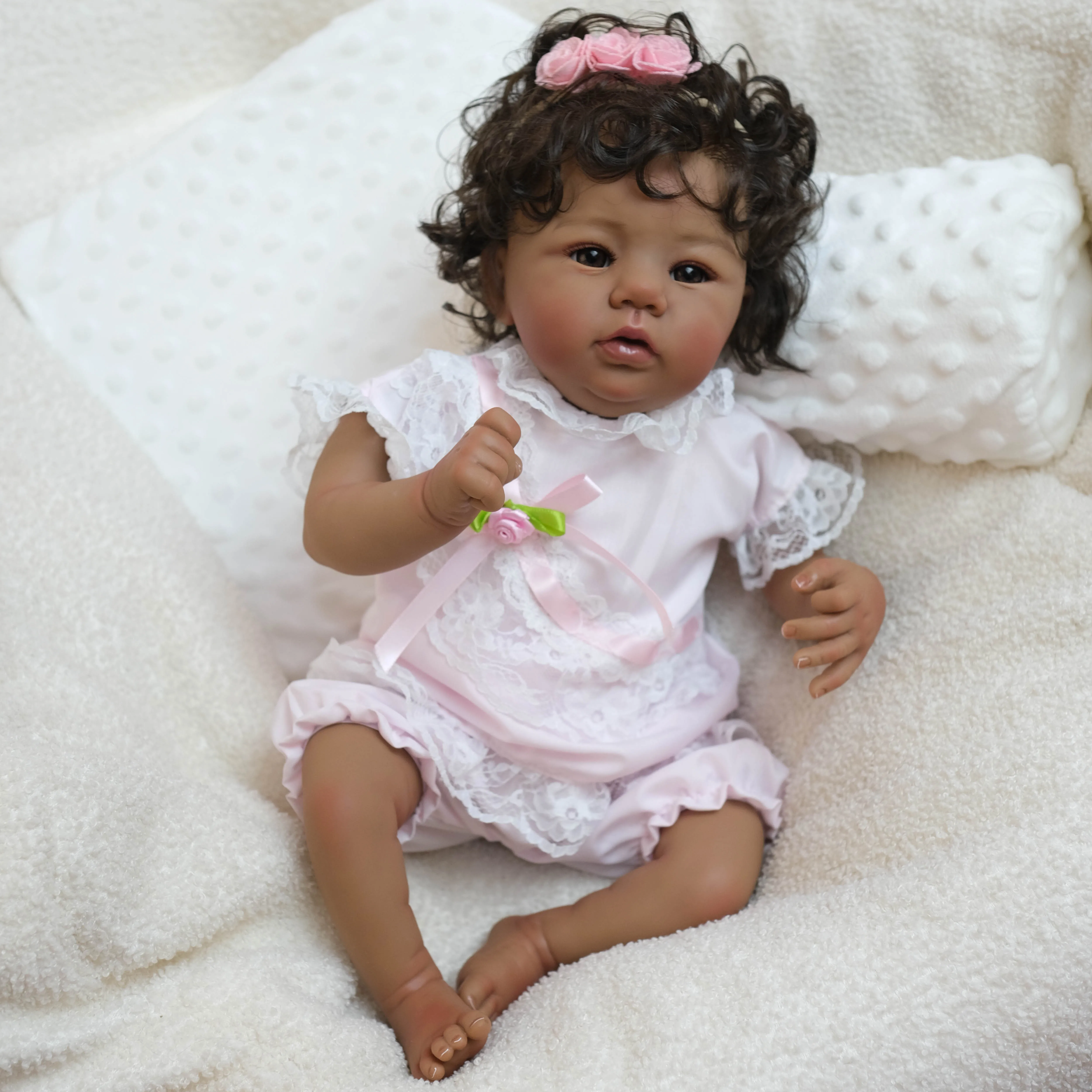 NPK 19'' Fatto a mano in pelle scura Alta quantitàAigail Reborn Baby Size Doll Molto morbido al tatto per regalo per ragazze