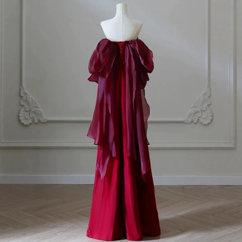 2026 Nieuwe Chinese Stijl Ochtendjas Bruidsjurk Bruiloft Toastjurk Verlovingsjurk High-End Niche Franse Bandloze Jurk Elegant