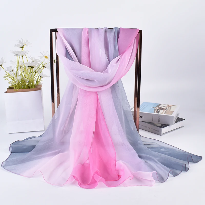 Variant: Light pink gray