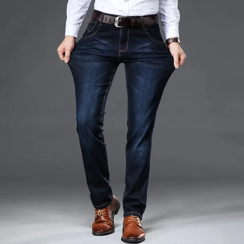 Jeans elasticizzati leggeri larghi dritti 2025 Jeans in denim sottile da uomo casual da lavoro stile classico estivo