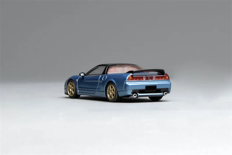 

Collection link MOTORHELIX 1:64 NSX-R (NA2) Ice Blue/ACTY Truck Town Spirit / Lancer EVO IV Alloy Vehicle Collectible Car Model