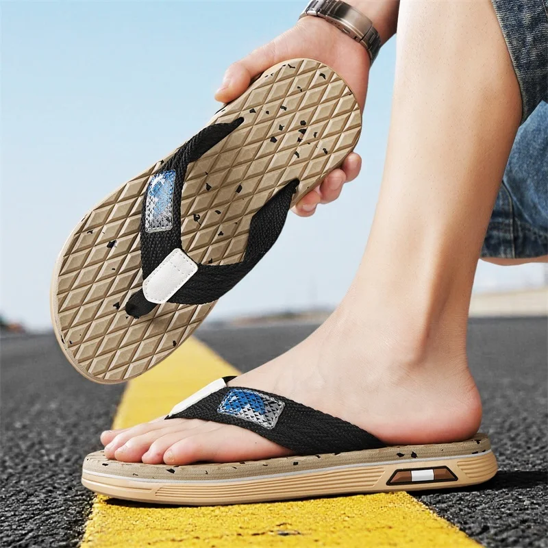 

Summer Men Beach Shoes Outdoor Mens Flip Flop Fashion Non Slip Slippers Comfort Man Casual Sandals Indoor Home Bathroom Slippers