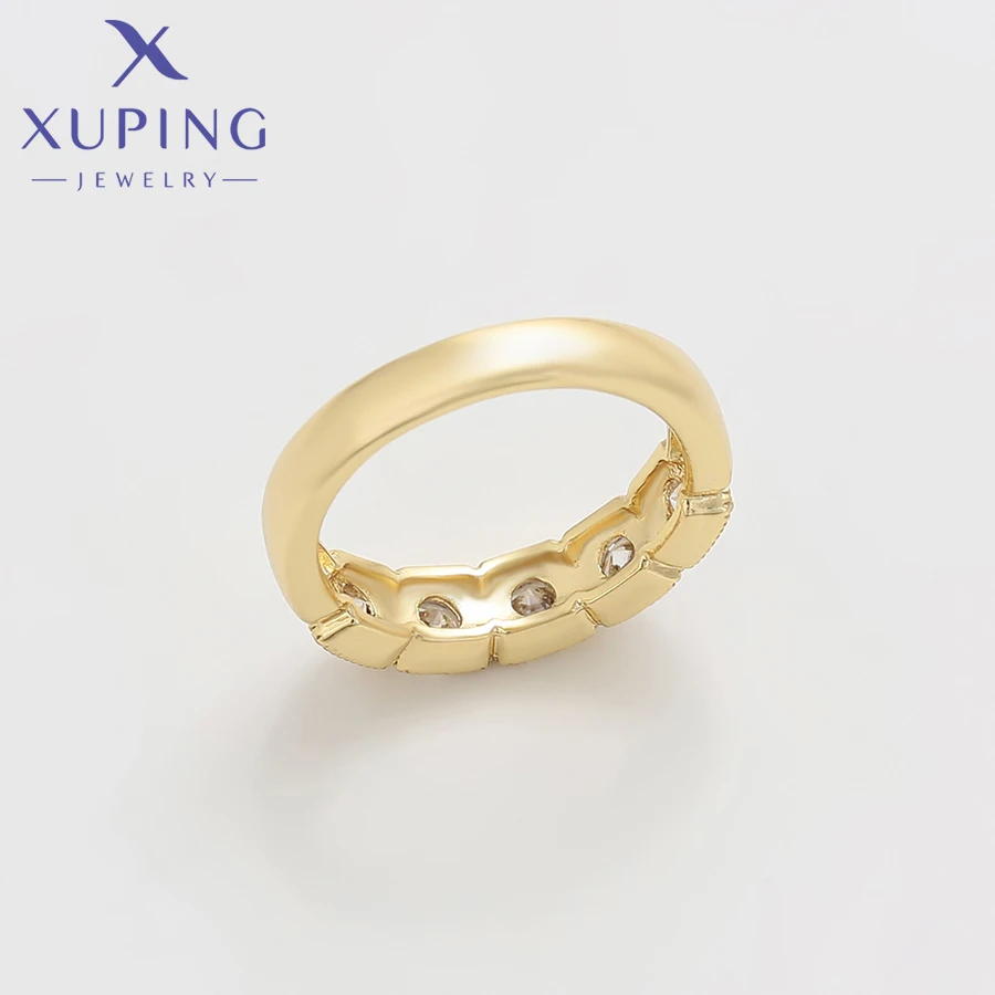 Xuping Jewelry Fashion New Design Ring with Gold Plated for Women Wedding Party Gift 14R2411711