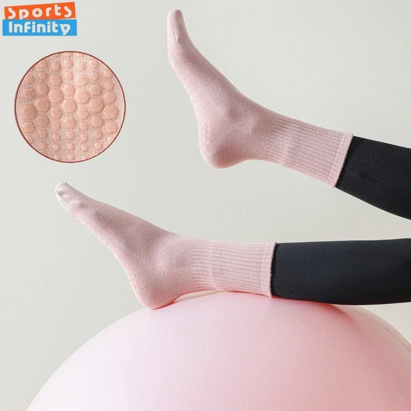 

Cotton Simple Solid Color Yoga Socks for Women Mid Calf Pilates Socks Silicone Non-slip Fitness Indoor Gymnastic Training Socks