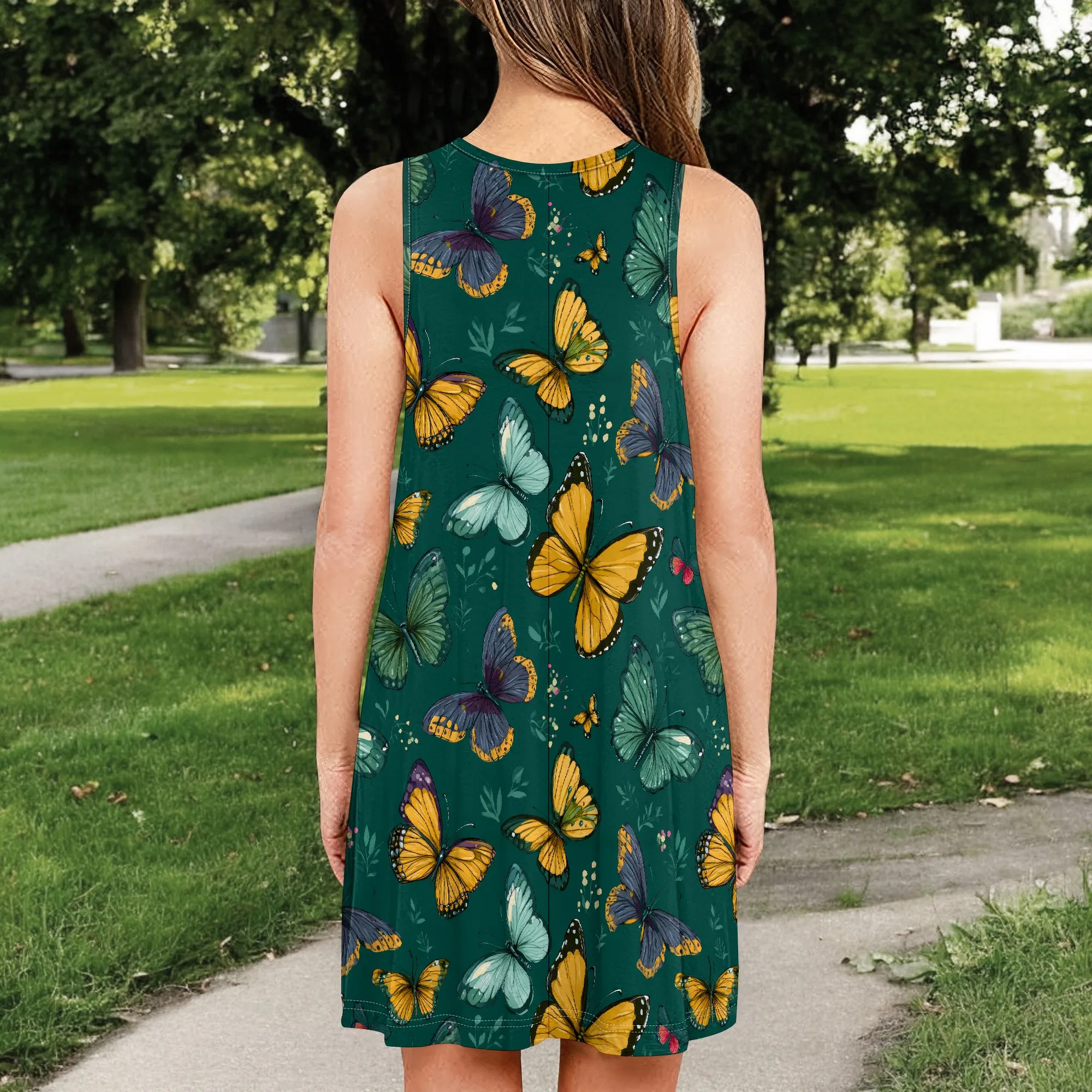ผีเสื้อพิมพ์ฤดูร้อนแขนกุดชุดชายหาด Sundress ผู้หญิงเอวสูง A-Line Midi Tank Dresses