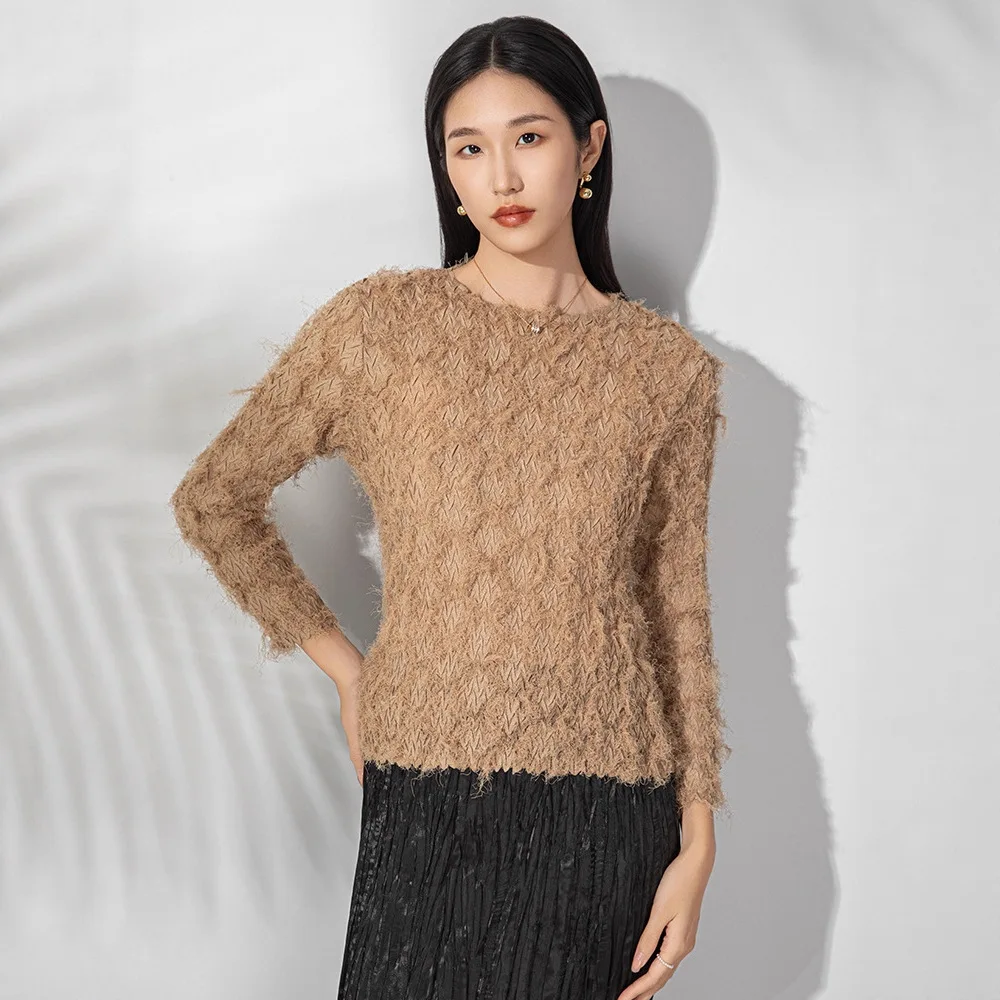 Miyake moda em forma de v plissado topo feminino 2025 novo pulôver de manga comprida em torno do pescoço casual all-match camisa de fundo