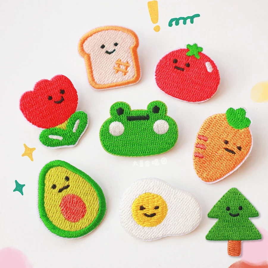 4PCS/Set Cute Cartoon Cloud Moon Star Bee Carrot Bread Mushroom Egg Patch Fashion Stick On Patch for Clothing DIY Accessories