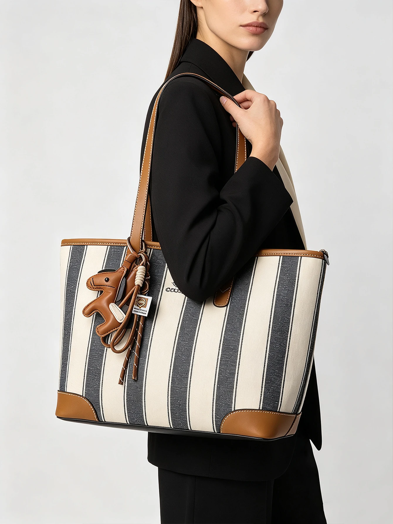 

2026 fashion new lazy wind British striped tote bag female contrast large capacity commuter handbag simple and casual one-should