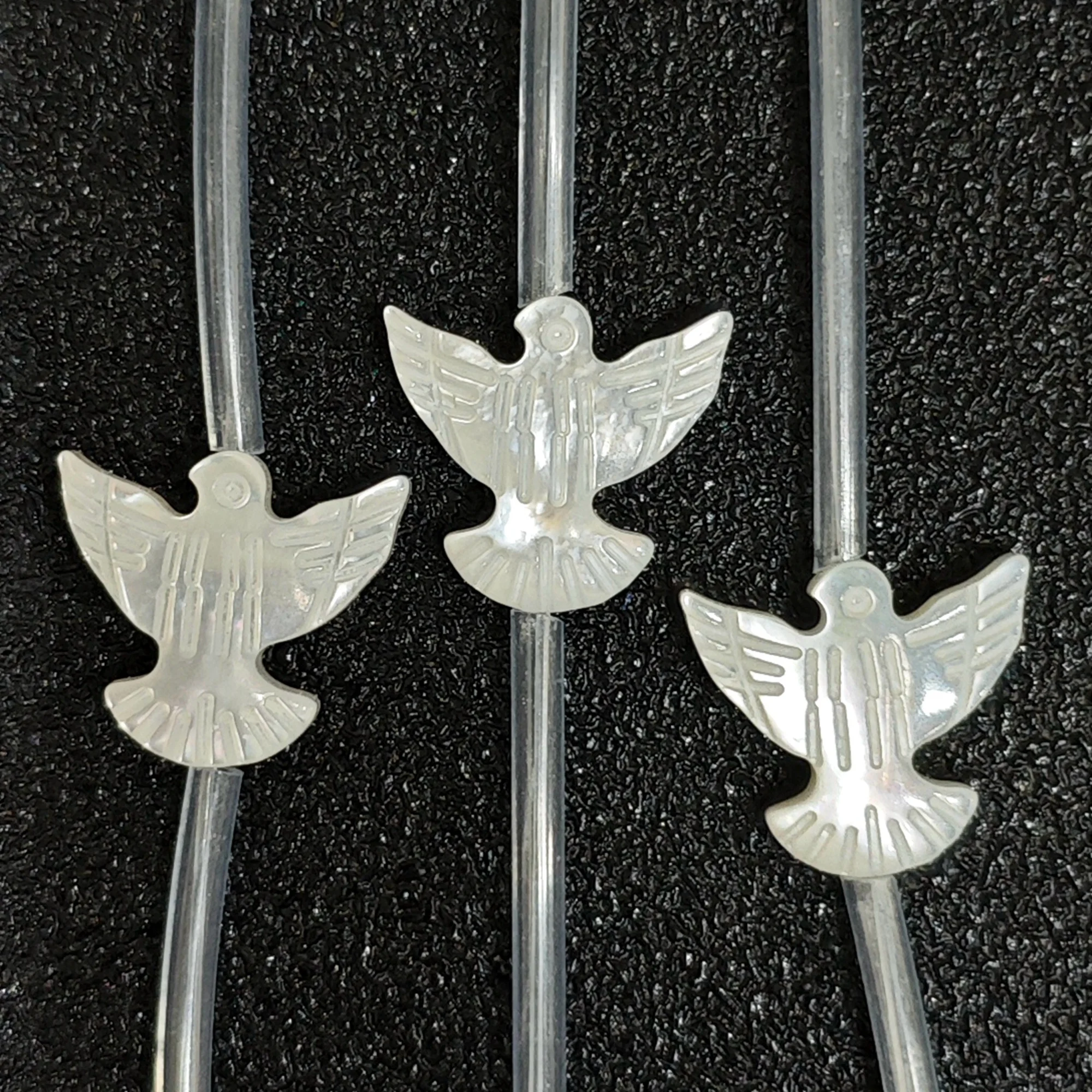Natural White Mother of Pearl Flying Dove Loose Shell Beads Strand White Lip MOP Carved Spacer DIY Jewelry Supplies
