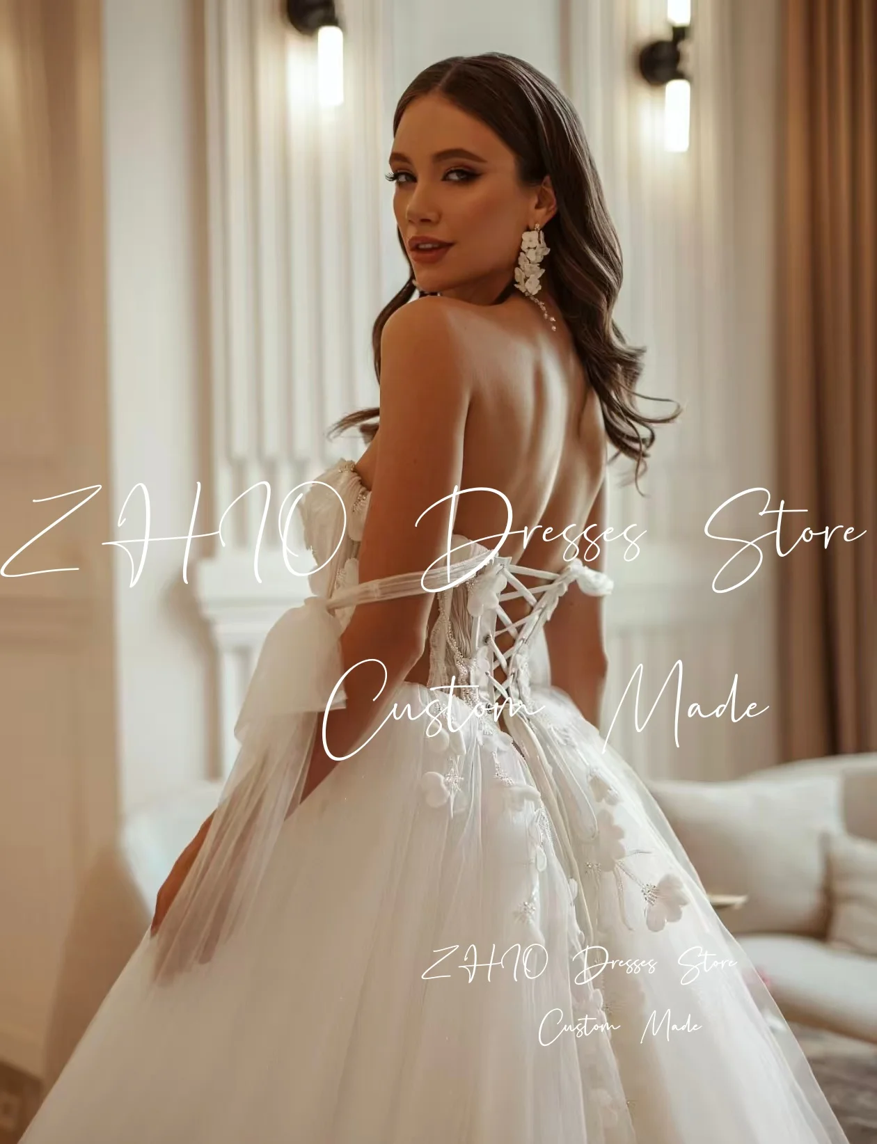 ZHIO Fiori eleganti Abito da sposa Fiocco senza spalline Corsetto Sweep Train Avorio Tulle Abito da sposa Abiti da sposa personalizzati
