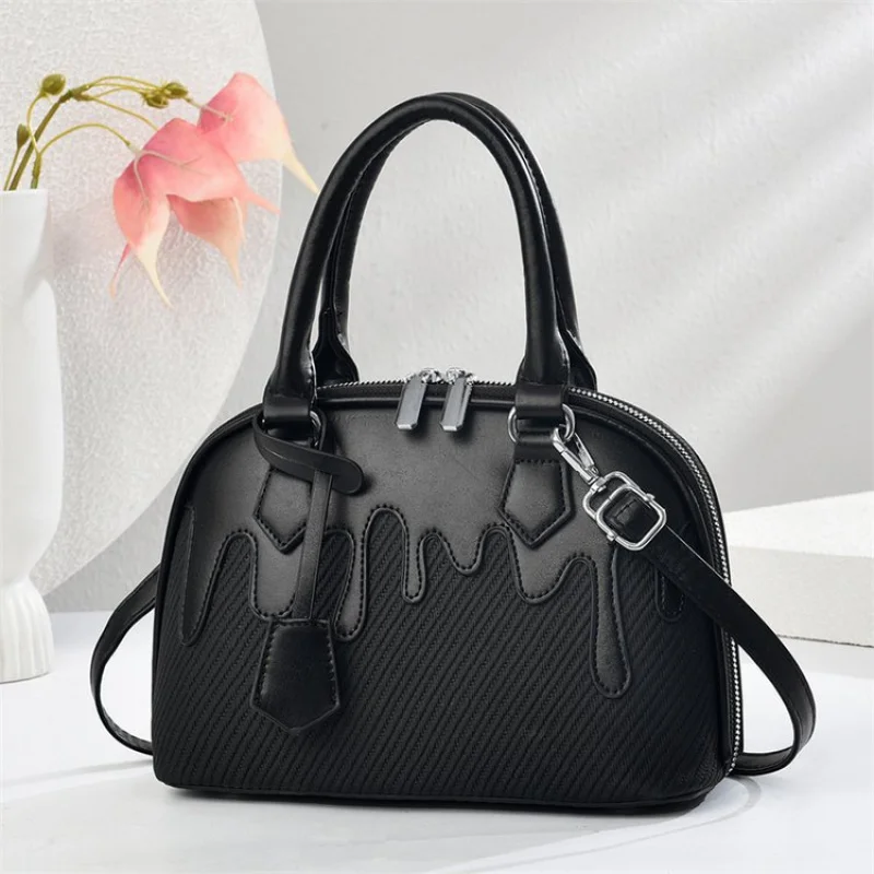 

Famous Designer Messenger Bag For Women - Genuine Leather Shoulder Bag With Crossbody Strap By Luxury Brand