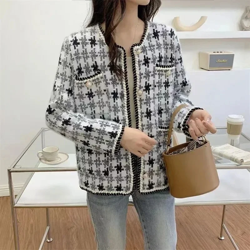 Pop Pop Faux Mink Jacket Knitted Short Fragrant Jacket 2025 New Women Cardigan Sweater Loose Versatile Fashion Long-sleeved Coat