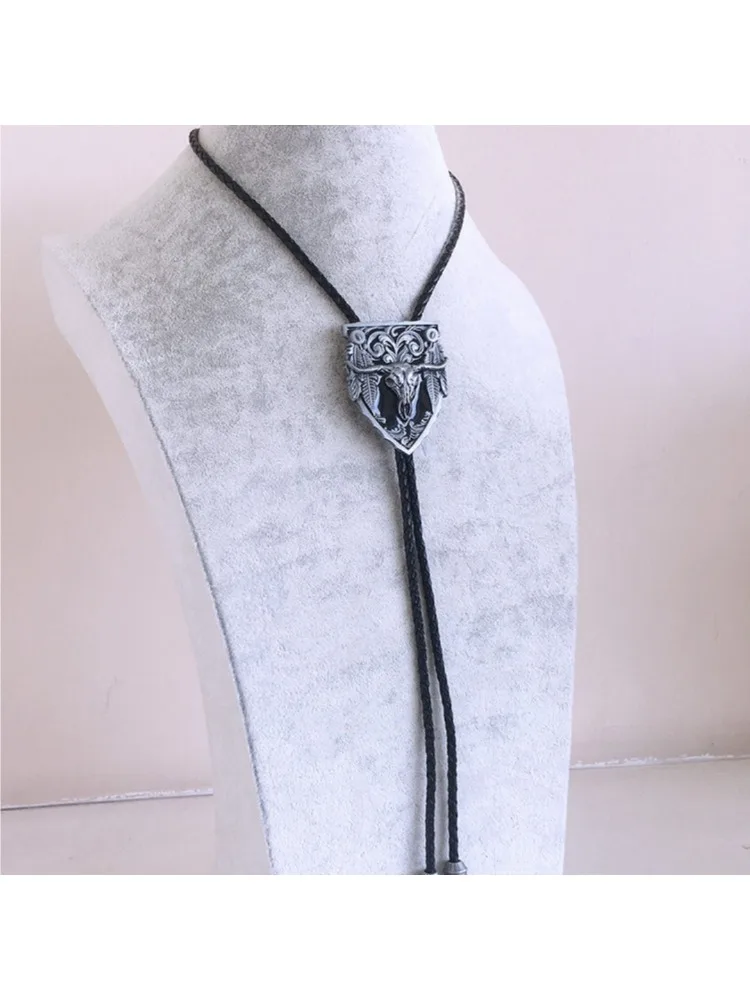 Креативный нишевый галстук-боло премиум-класса в западном стиле, голова быка, рельефный металлический ремесло, праздничный подарок, высококачественное украшение на ощупь