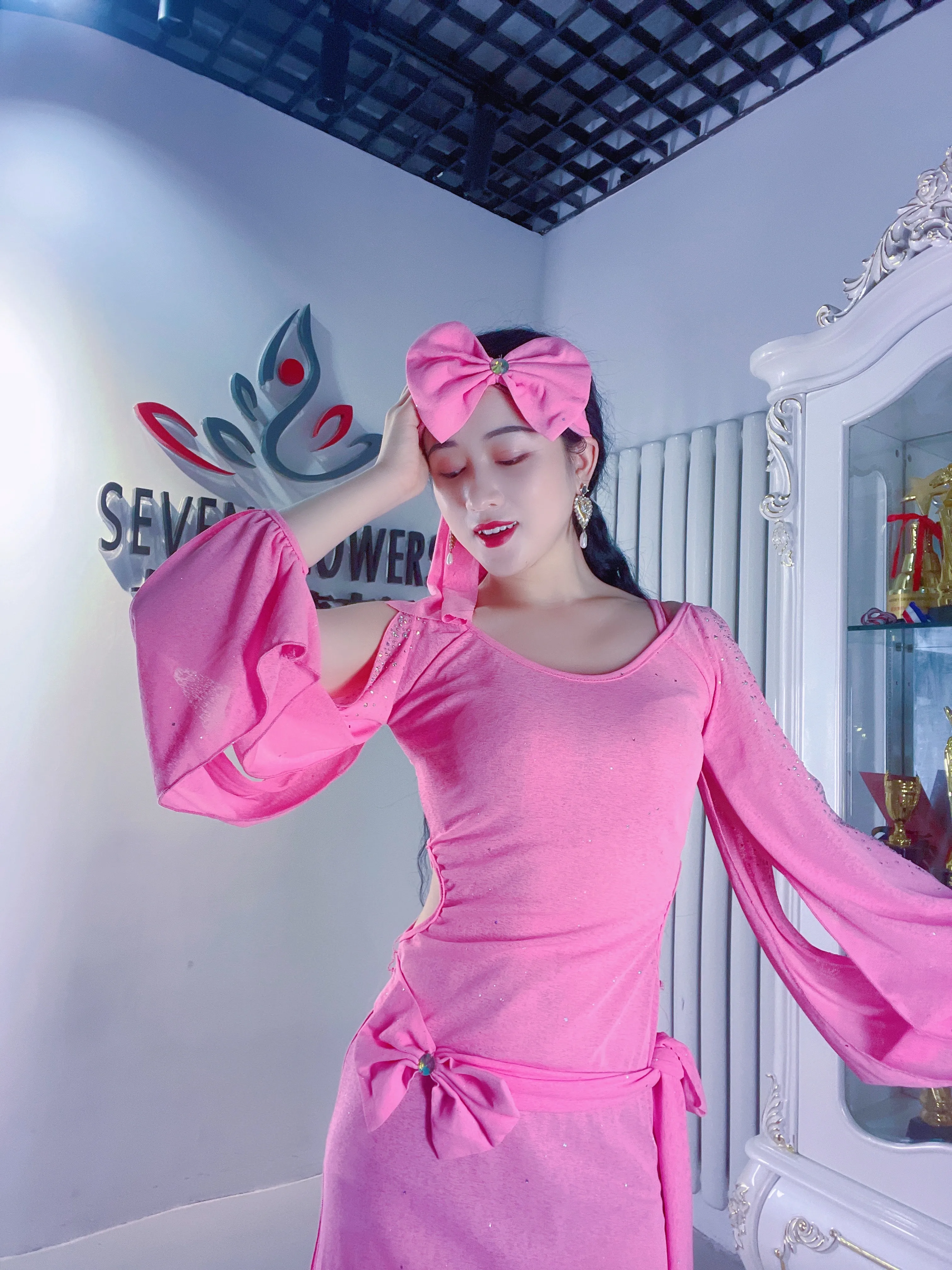 

Женский костюм для танца живота Shaabi, костюм из 4 предметов, одежда для восточных танцев и представлений, длинная одежда для сценического танца