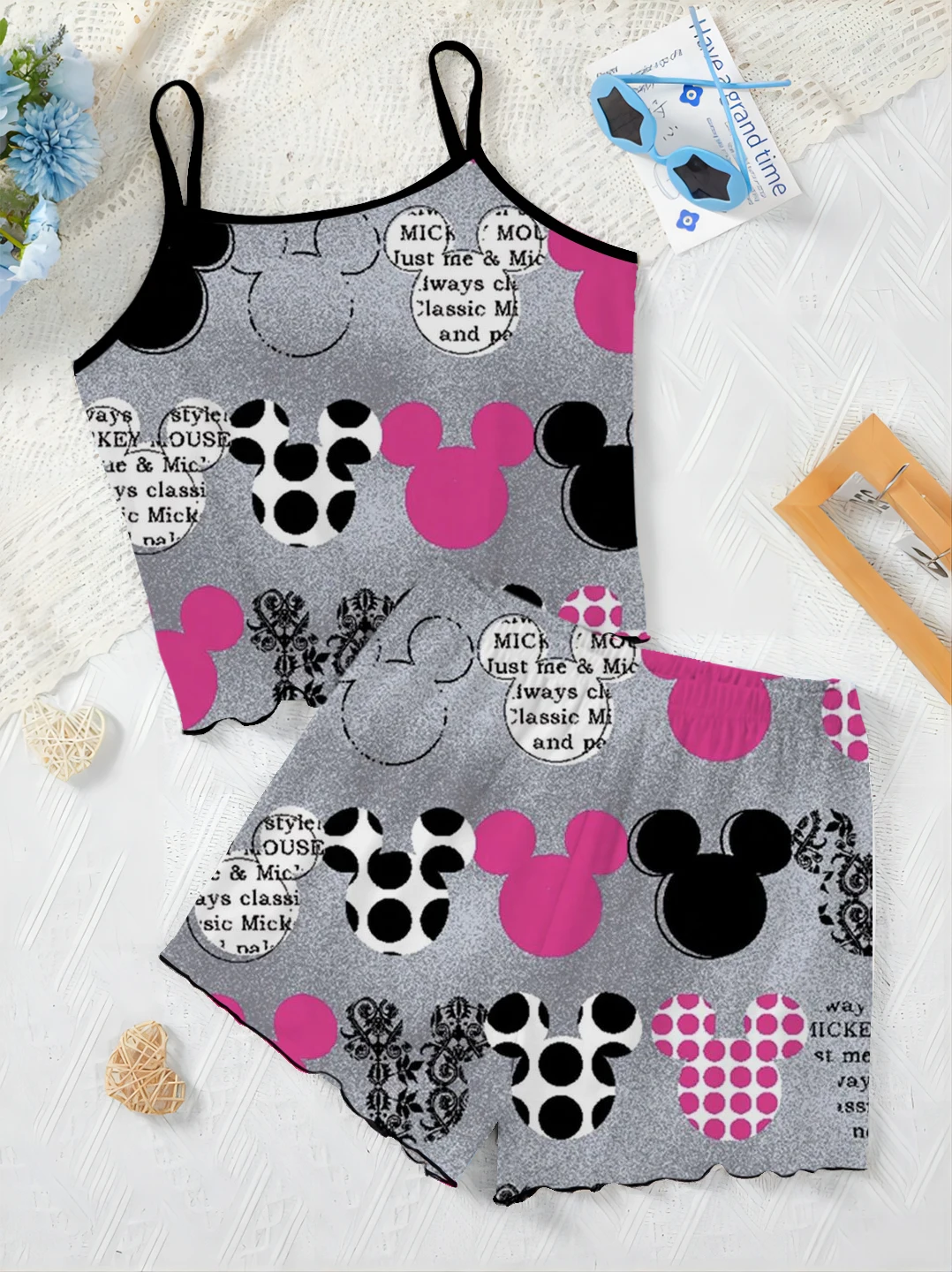 Ensemble pyjama et t-shirt Disney pour femme, robe de maison Disney, Minnie Mouse, ensembles courts, haut à garniture en laitue,