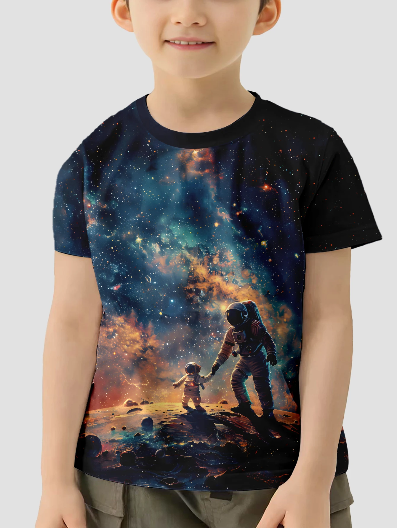 

Детская футболка с космонавтом, детская одежда, одежда для мальчиков, верхние рубашки, детская одежда 2024, футболки для мальчиков, детская футболка для мальчиков