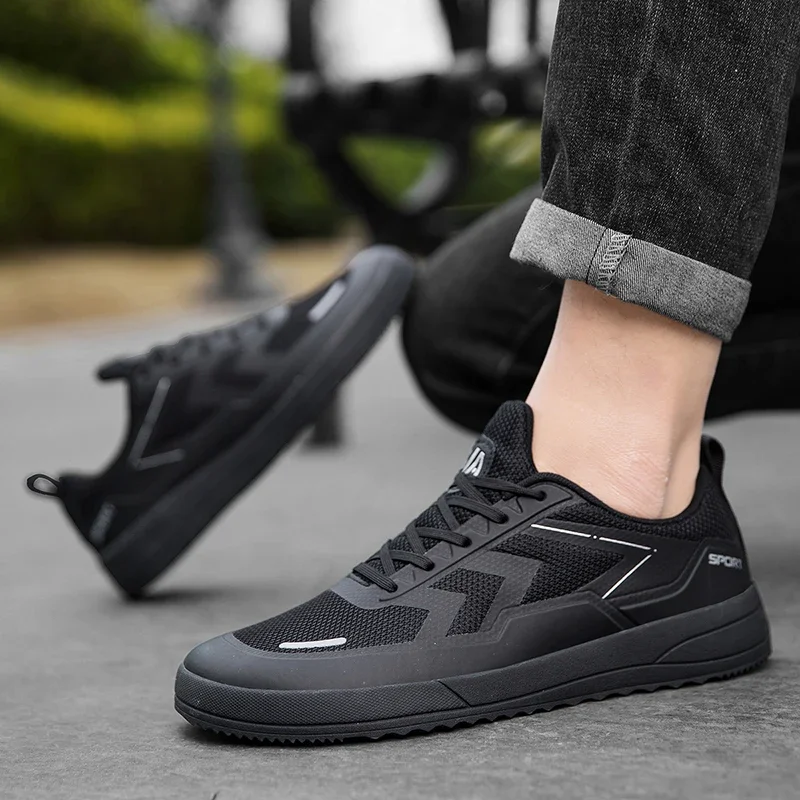 

Large-sized Wide-toe Sneakers, Lightweight Mesh Sports Shoes,loose and Casual Men's Shoes That Don't Squeeze The Feet
