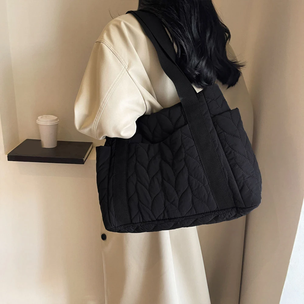 Borsa di grande capacità autunno e inverno Nuova borsa grande portatile Borsa a spalla singola in piuma Borsa da lavoro per pendolari