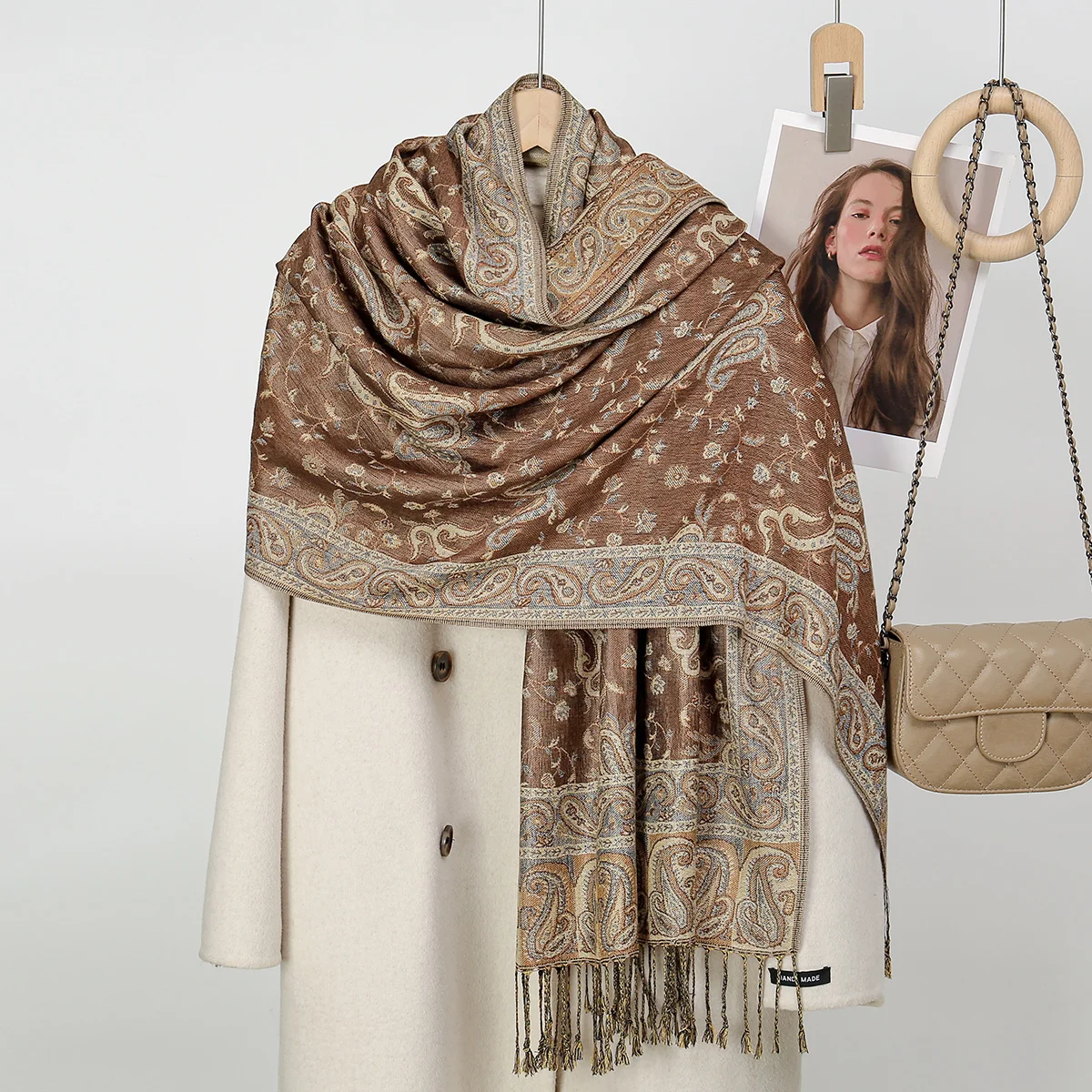 Großhandel Paisley Baumwoll schal Frauen Jacquard Cashew bedruckte Schals weibliche Quaste Retro Decke Vintage Sonnenschutz Wraps Schals – Detail 12