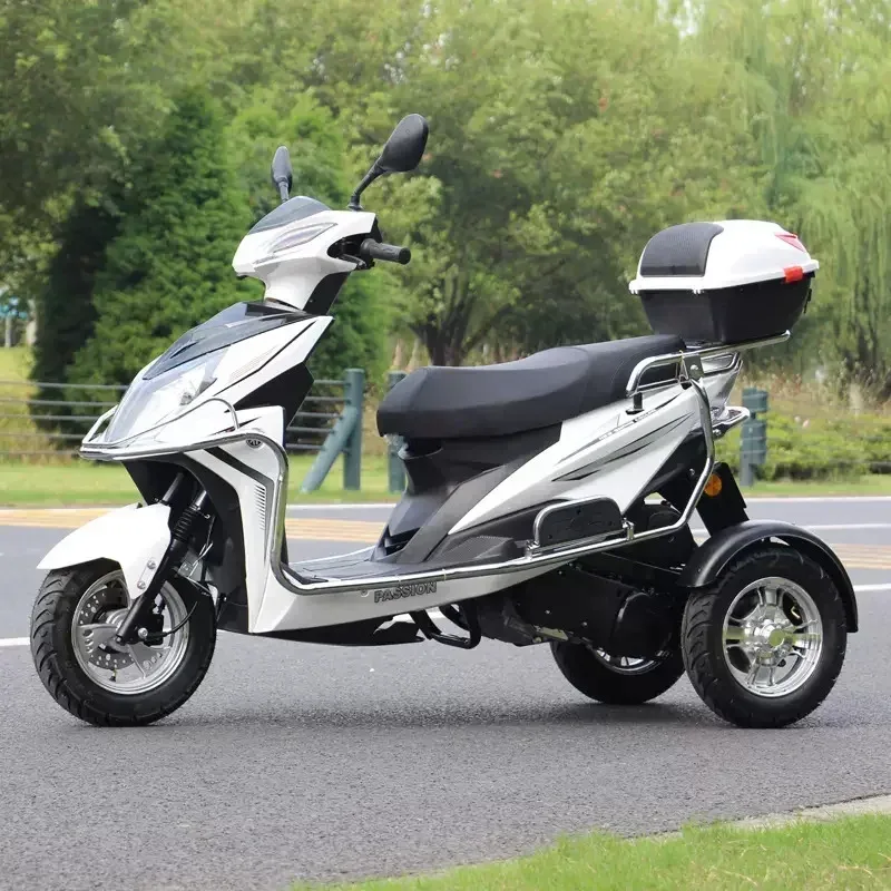 Factory Hot Selling Three-wheel Electric Tricycles 60V 500W electric motorcycle e bike for adult's daily use