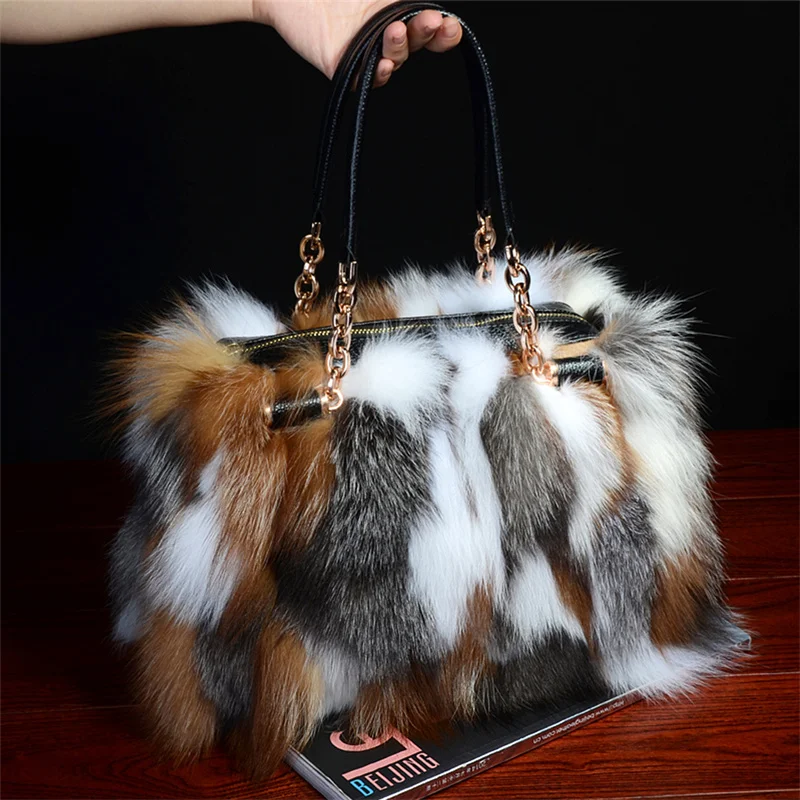 2023 New Clothing Designer Luxury Soft Fox Hair High-end Handbag Fashion Large Capacity Charm Women\'s Special Fur Bag