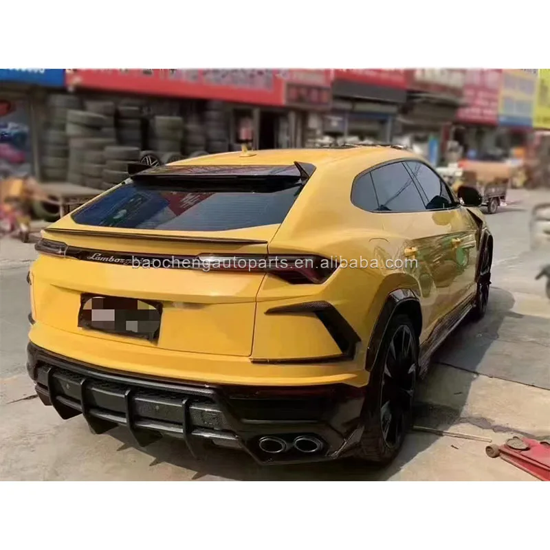 Top Style for Lamborghini URUS Body Kit 2018-2019  Carbon Fiber Rear Bumper Canards  Car Exterior Accessories