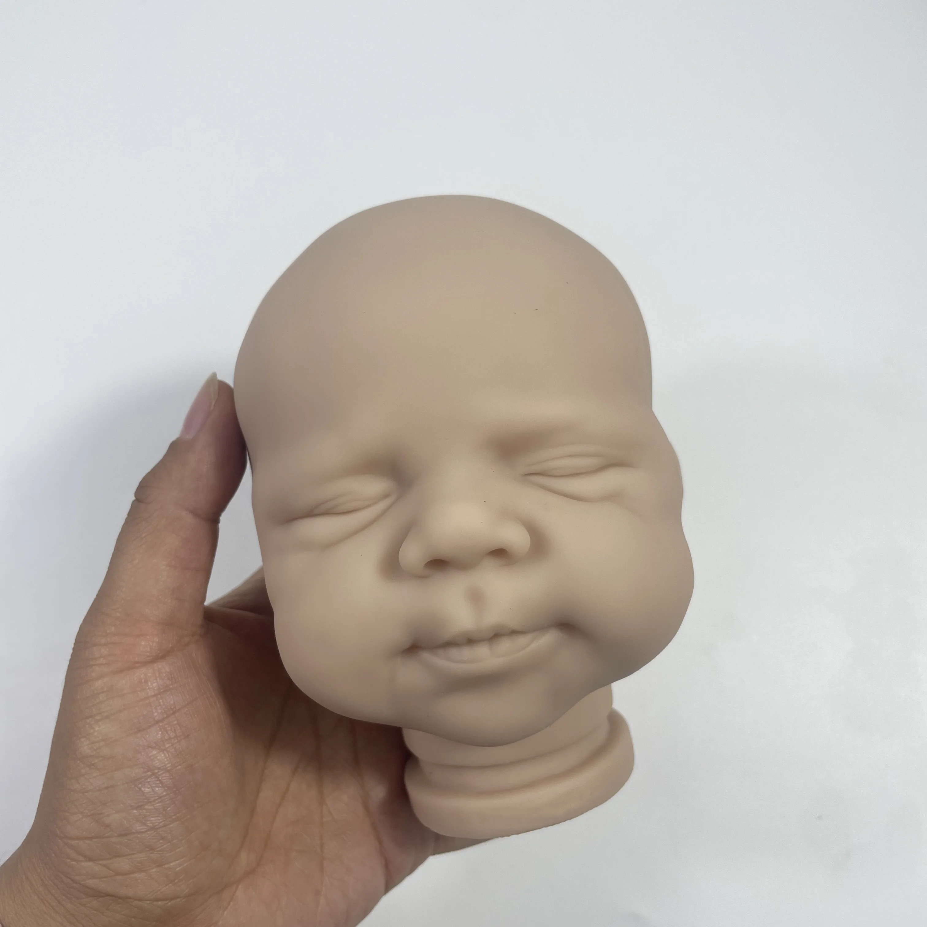 18 Inch Pascale Reborn Vinyl Doll Kit Unpainted Blank Doll Parts Mold With Cloth Body
