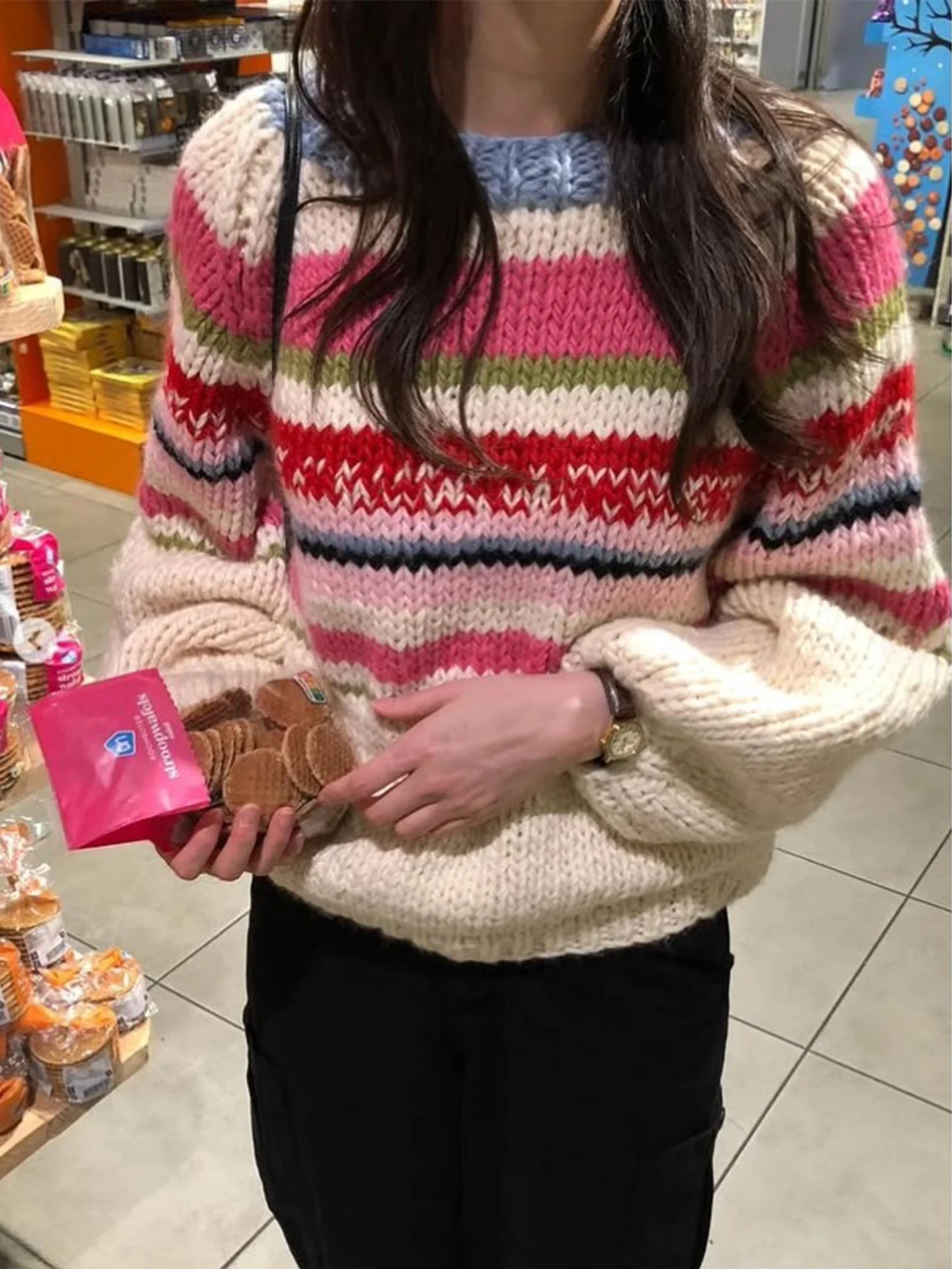 レトロな怠惰なスタイルの女性のニットセーター、ヘビーウェイト、厚く暖かい、レインボーストライプ、オーバーヘッド、冬の新作トップ