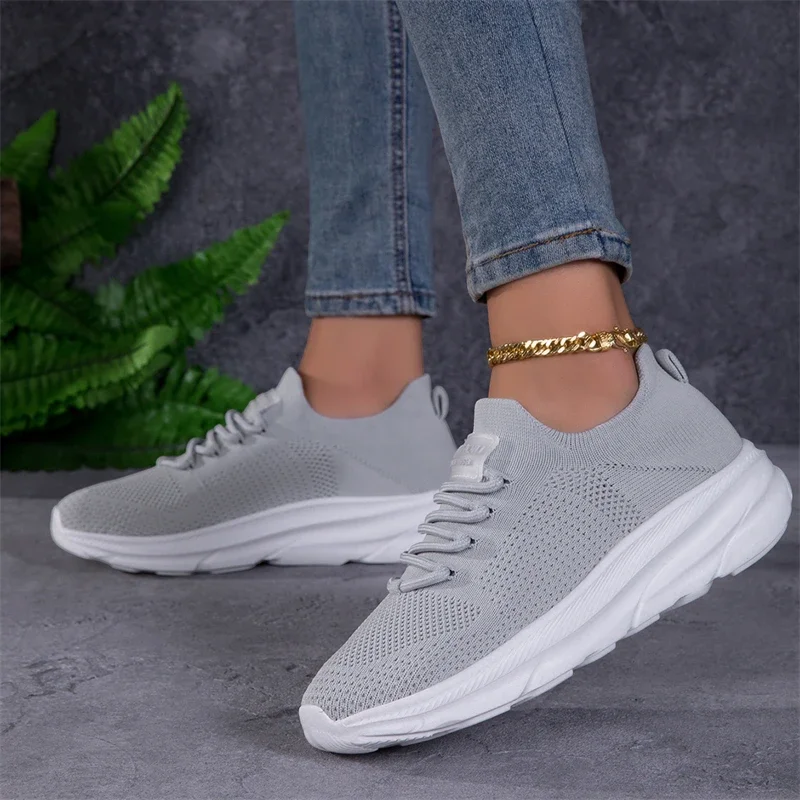 Gray Men's Running Shoes Comfortable Platform Casual Sneakers Breathable Knit Sneakers For Men Outdoor Non-slip Sports Shoes Man